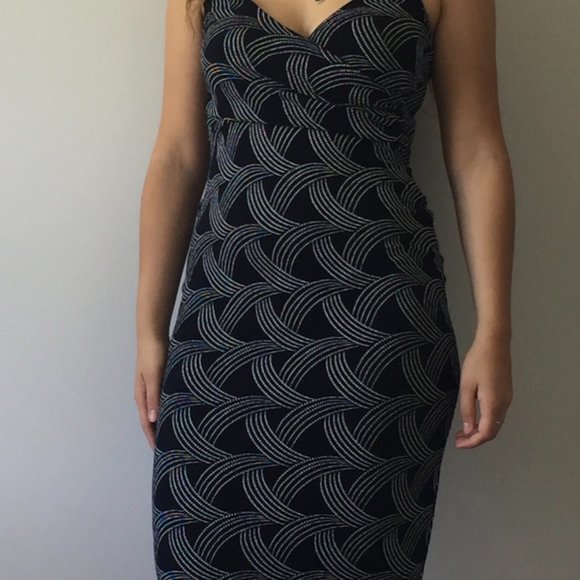 Classy evening dress - Picture 3 of 3